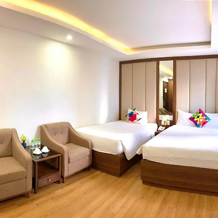 Pariat River Front Hotel Дананг Екстер'єр фото