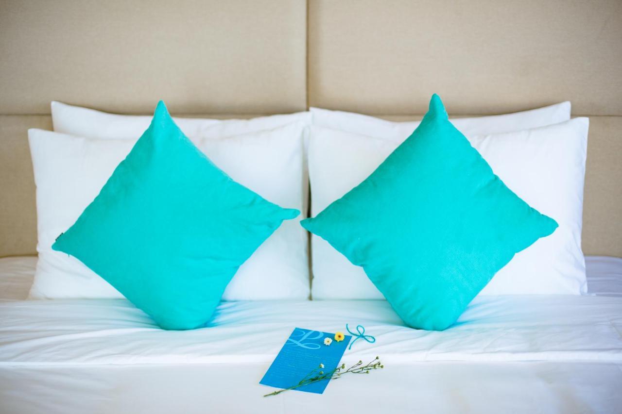 Pariat River Front Hotel Дананг Екстер'єр фото