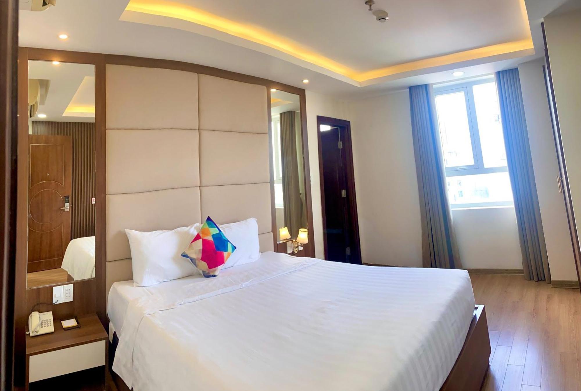 Pariat River Front Hotel Дананг Екстер'єр фото