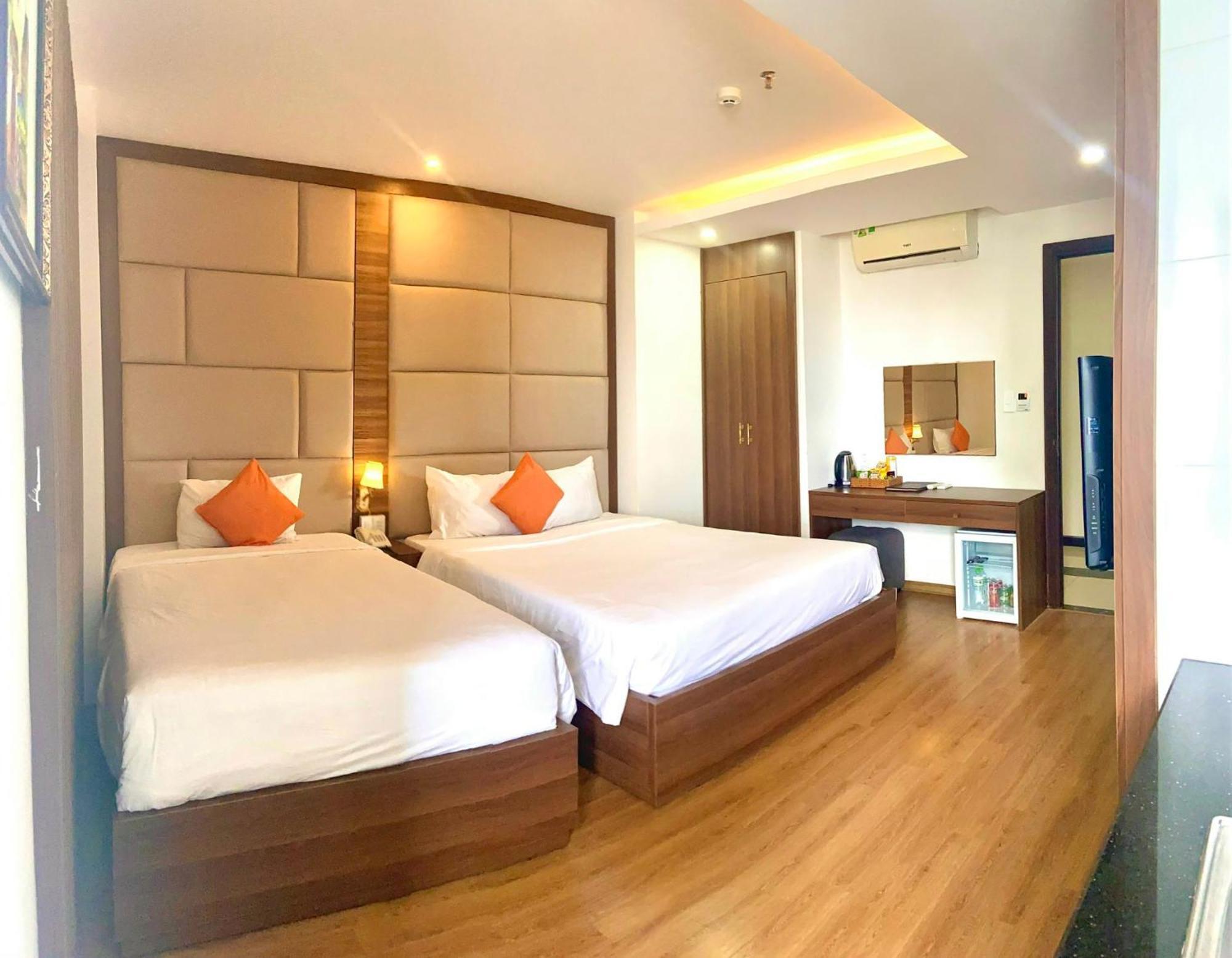 Pariat River Front Hotel Дананг Екстер'єр фото